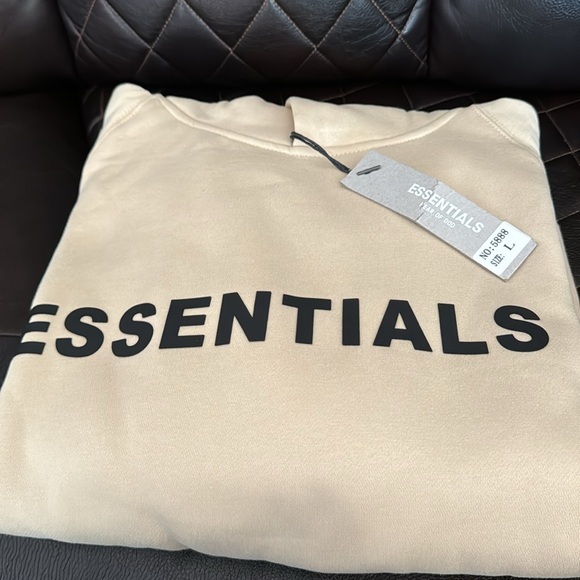 Essentials Pullover Hoodie Beige - Picture 2 of 2